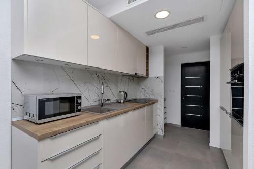 Central Beach Apartments