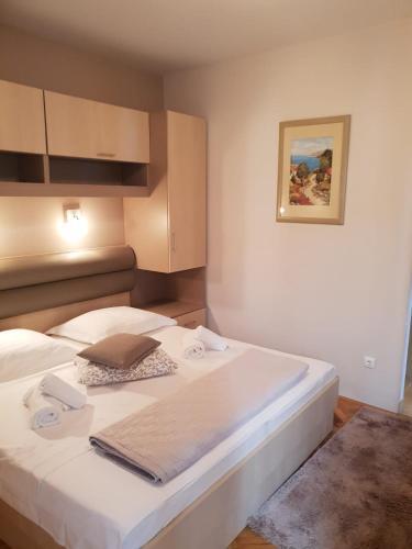 Hostal Guesthouse Marina