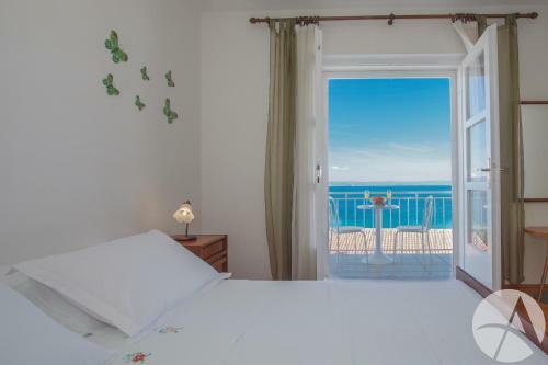 Seaview Rooms With Breakfast & Free Parking