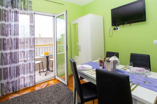 Apartmani Maja