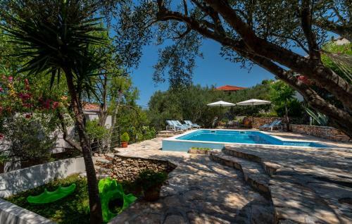 Apartment Korina Vela Luka Gradina