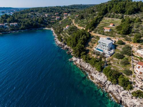 Villa Style And Sea