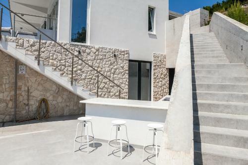 Villa Style And Sea