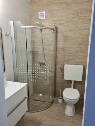 Hostal Rooms & Apartments Mirakul