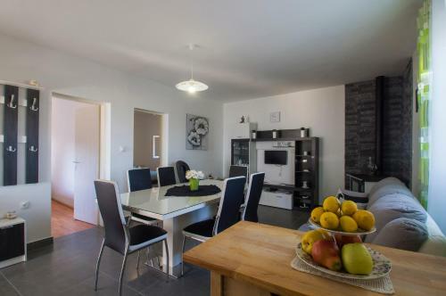 Holiday House Roza