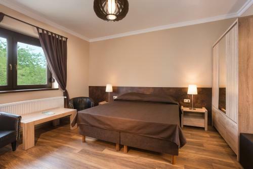 Harangvir�g Apartmanh�z - Visegr�d