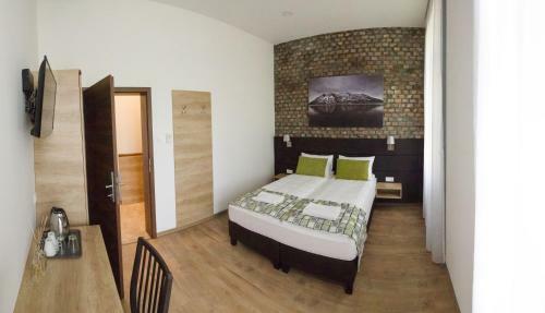 Hostal Anna Vend�gh�z