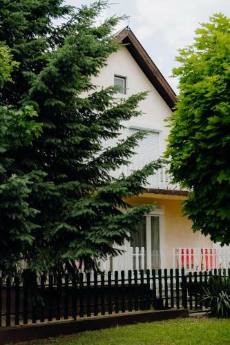Ny�rfa Apartman