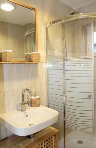 Orchidea Vend�gh�z - Zebeg�ny