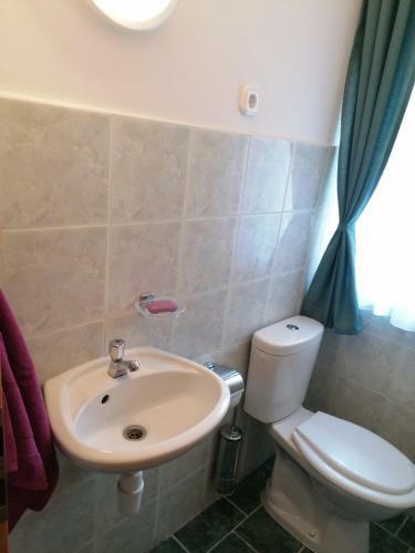 Relax Apartman B�kf�rd?