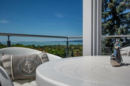 Mirador Balaton Design Villa