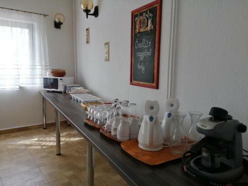 Hostal Vikt�ria Panzi� Zam�rdi