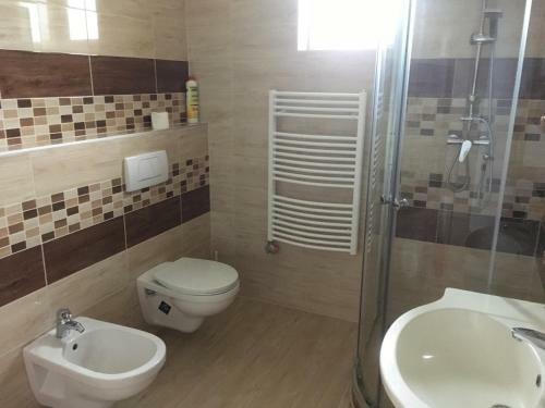 Szab� "wellness" Vend�gh�z Zam�rdi