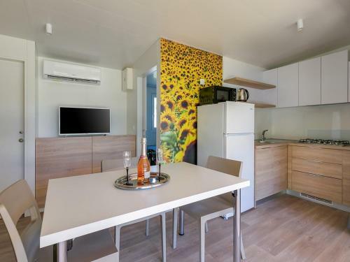 Hostal Adriamar Mobile Homes In Camping Park Umag