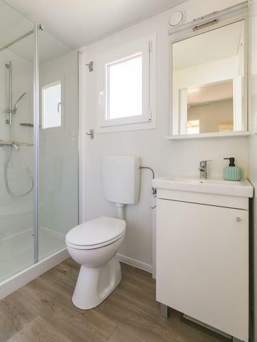 Hostal Adriamar Mobile Homes In Camping Park Umag