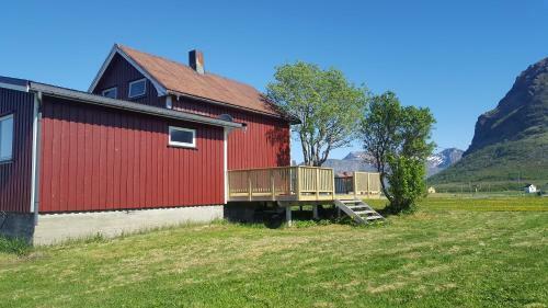 Grims�y Lofoten House