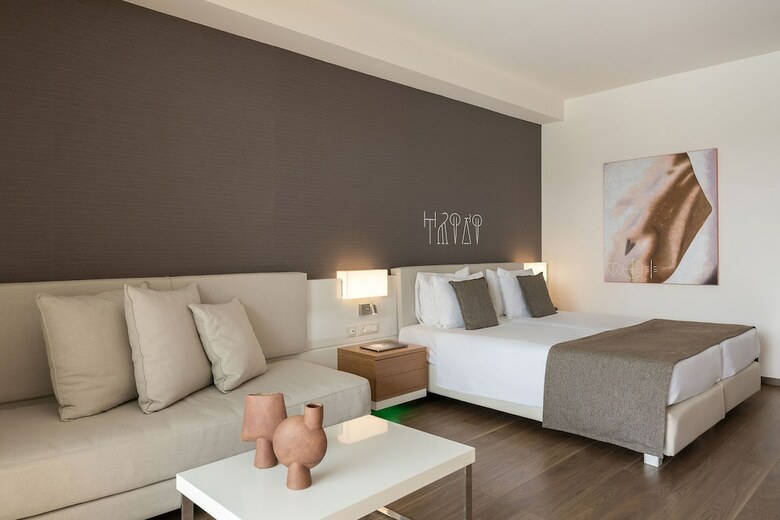 Hotel Avra Imperial Beach Resort & Spa