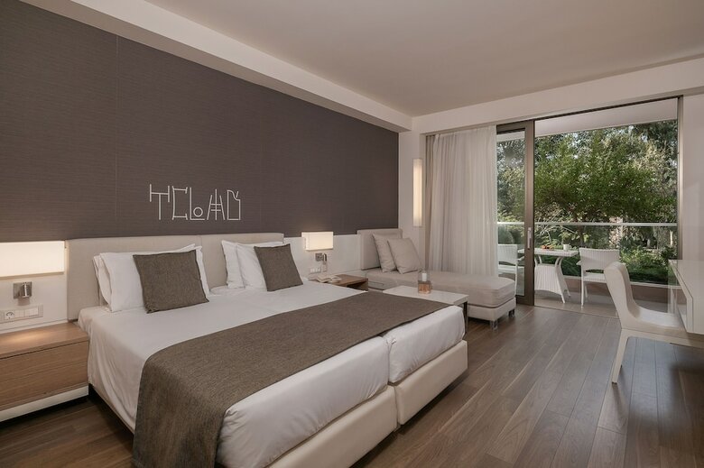 Hotel Avra Imperial Beach Resort & Spa