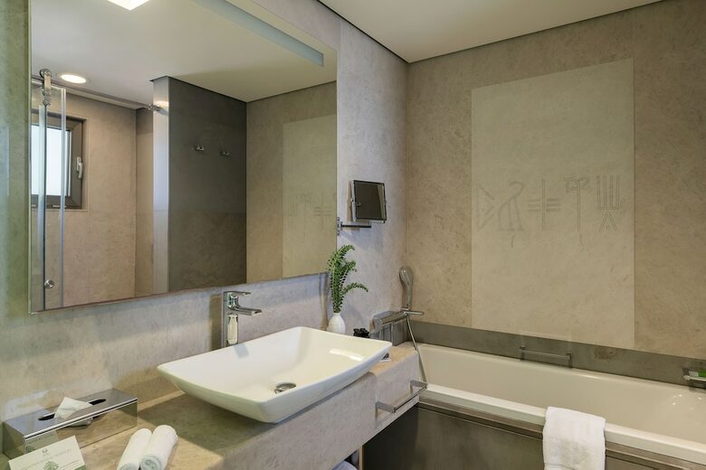 Hotel Avra Imperial Beach Resort & Spa