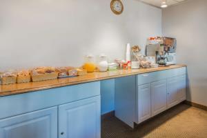 Hotel Travelodge Cape Cod Area
