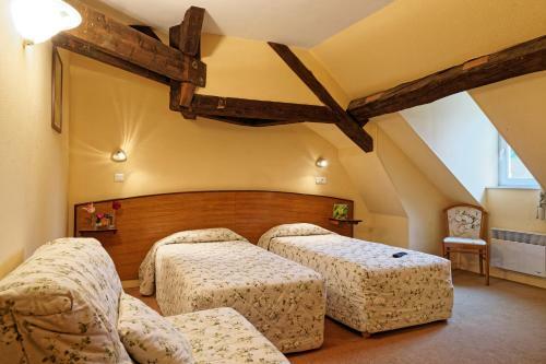 Hotel Logis Des Trois Maures