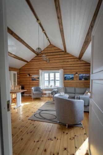 Terjes Waterfront Cabin