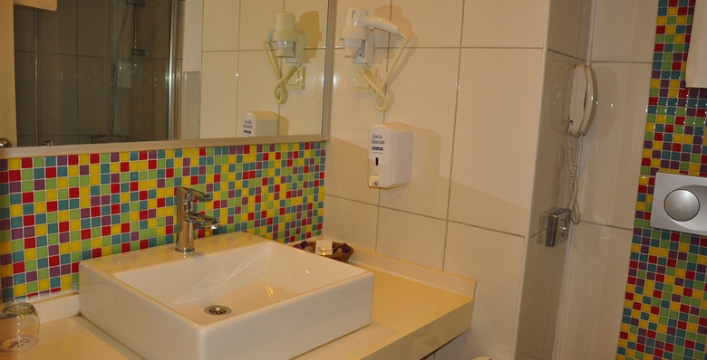 Side Win Hotel & Spa