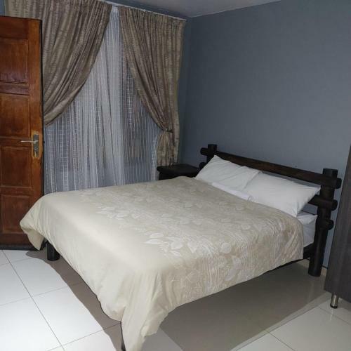 Hostal Dandrom Guest House