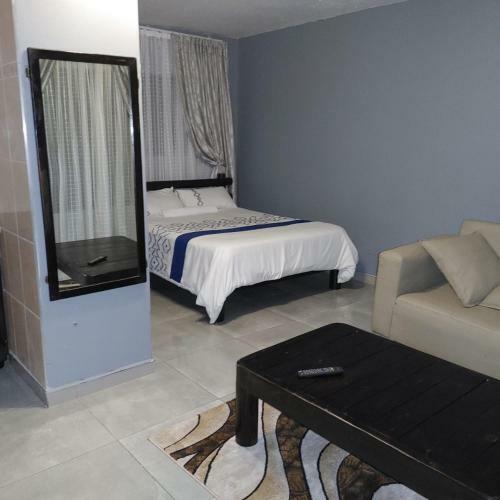Hostal Dandrom Guest House