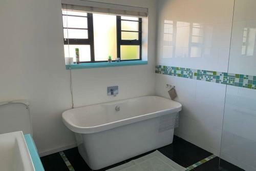 Apartamento Spacious Sunny-side Getaway For All