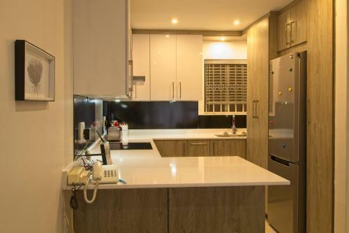 Modern Seaview Apartment