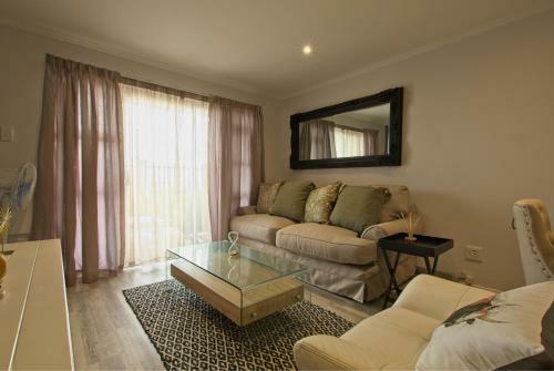 Modern Seaview Apartment