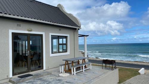 New Listing! Seafront-7 Sleeper Holiday Home
