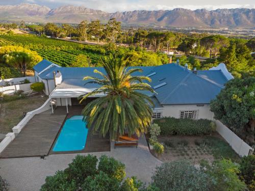Vineyard Manor At 13 Vines