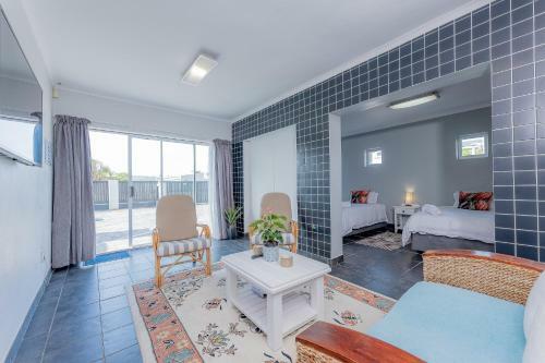 Apartamento Struisbaai Holiday Rentals