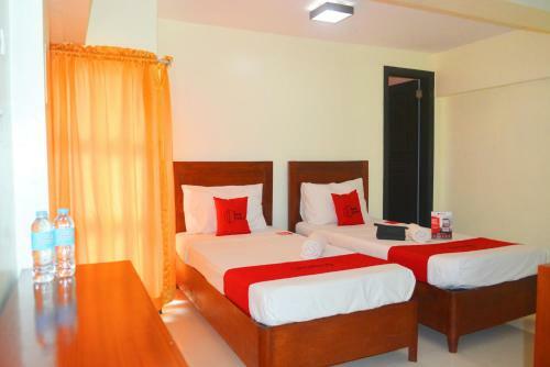 Albergue Palawan Palm Suites