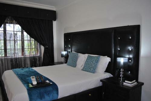 Hostal Lapologa Bed & Breakfast