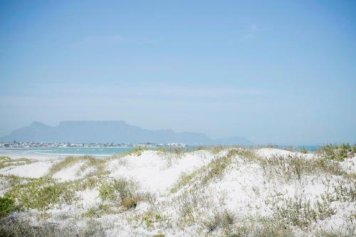 Amazing Beach House In Melkbos!