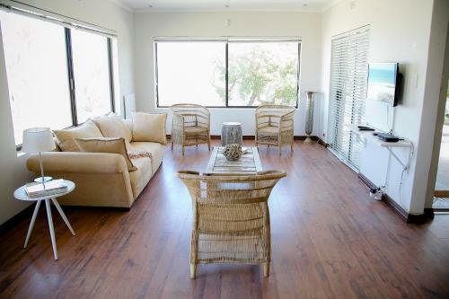 Amazing Beach House In Melkbos!