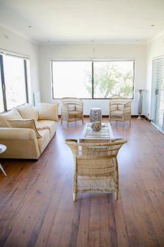 Amazing Beach House In Melkbos!