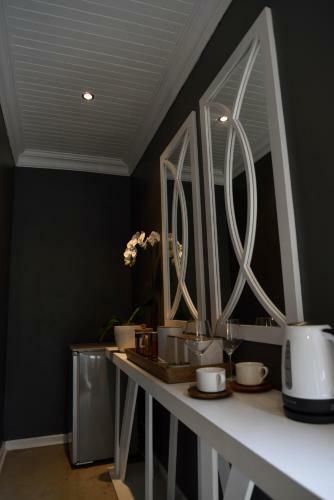 Hostal Sindisa Guest House
