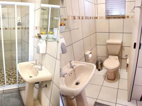Hostal Alucarni Guest House