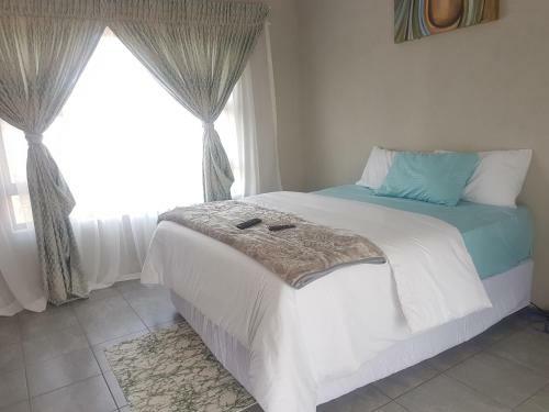 Bed & Breakfast Jubie's Guest Lodge