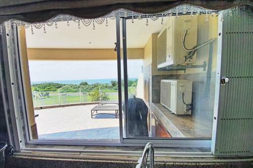 Apartamento Uvongo - Beach Paradise & Open Ocean View