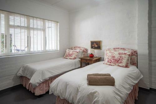 Kwa Thibi Cottage Sleeps 14