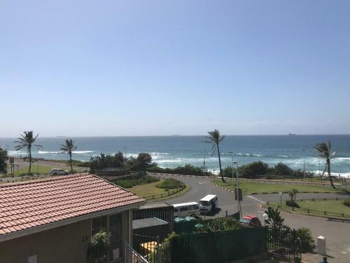 Exclusive Beachfront Apartment With Sea Views