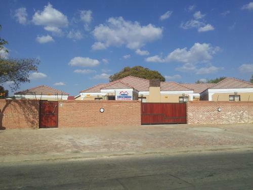 Hostal Trianca Guest House
