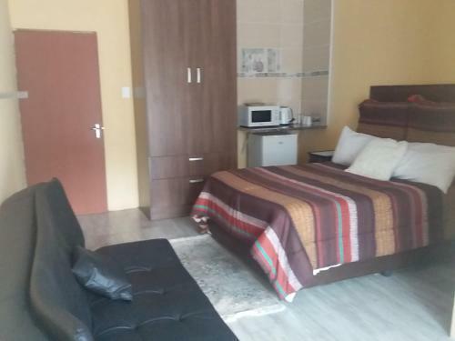 Hostal Trianca Guest House