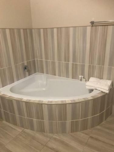Hostal Butrin Guest House