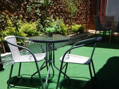 Hostal Luxury Sunset Guest House
